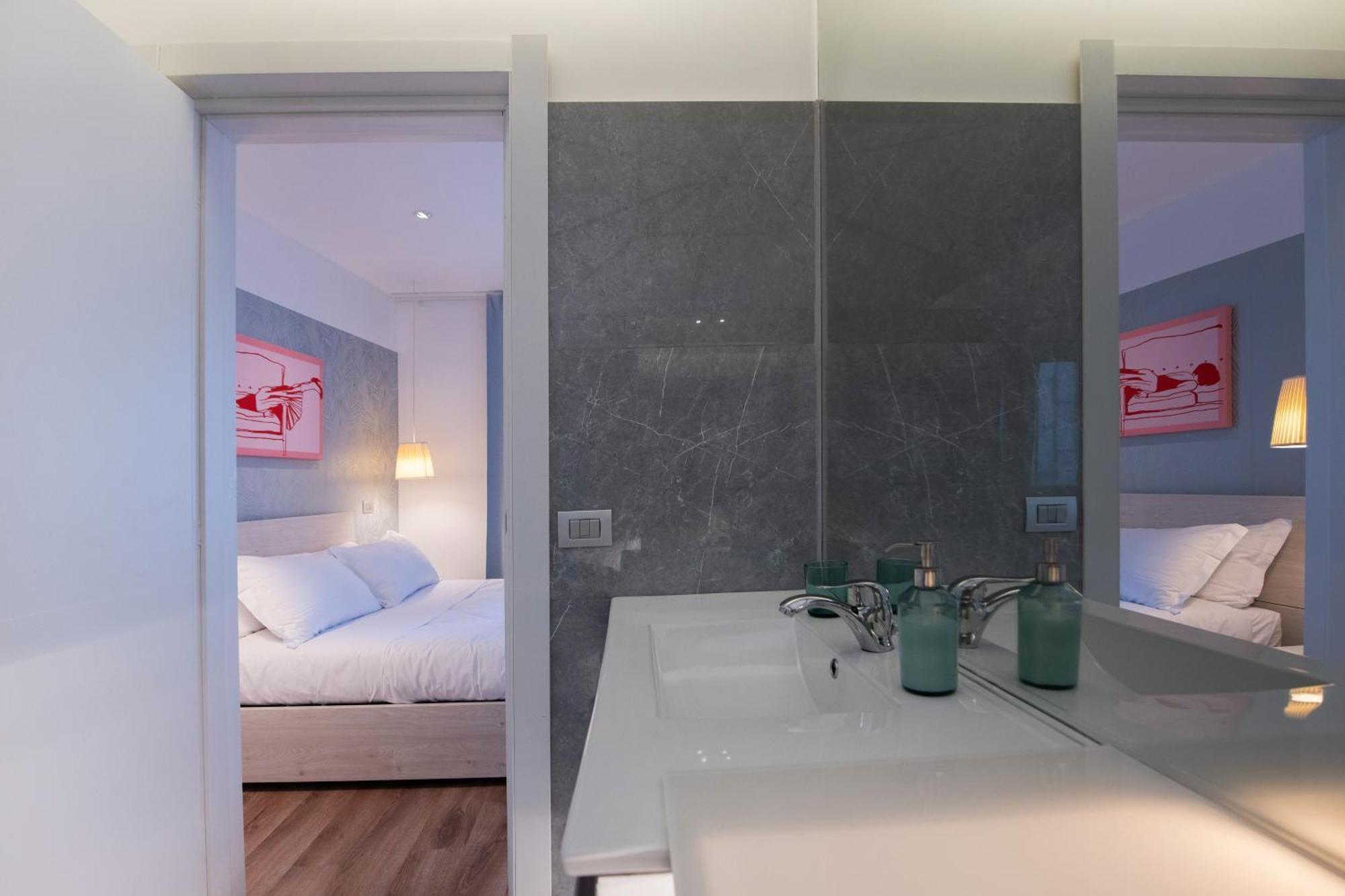 Colosseum View Accomodation โรม ภายนอก รูปภาพ