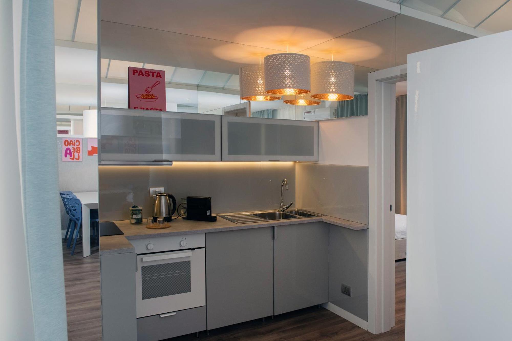 Colosseum View Accomodation โรม ภายนอก รูปภาพ