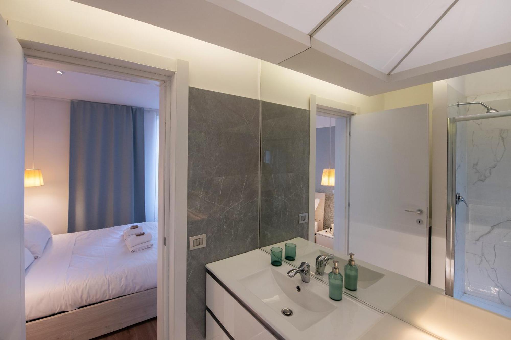 Colosseum View Accomodation โรม ภายนอก รูปภาพ