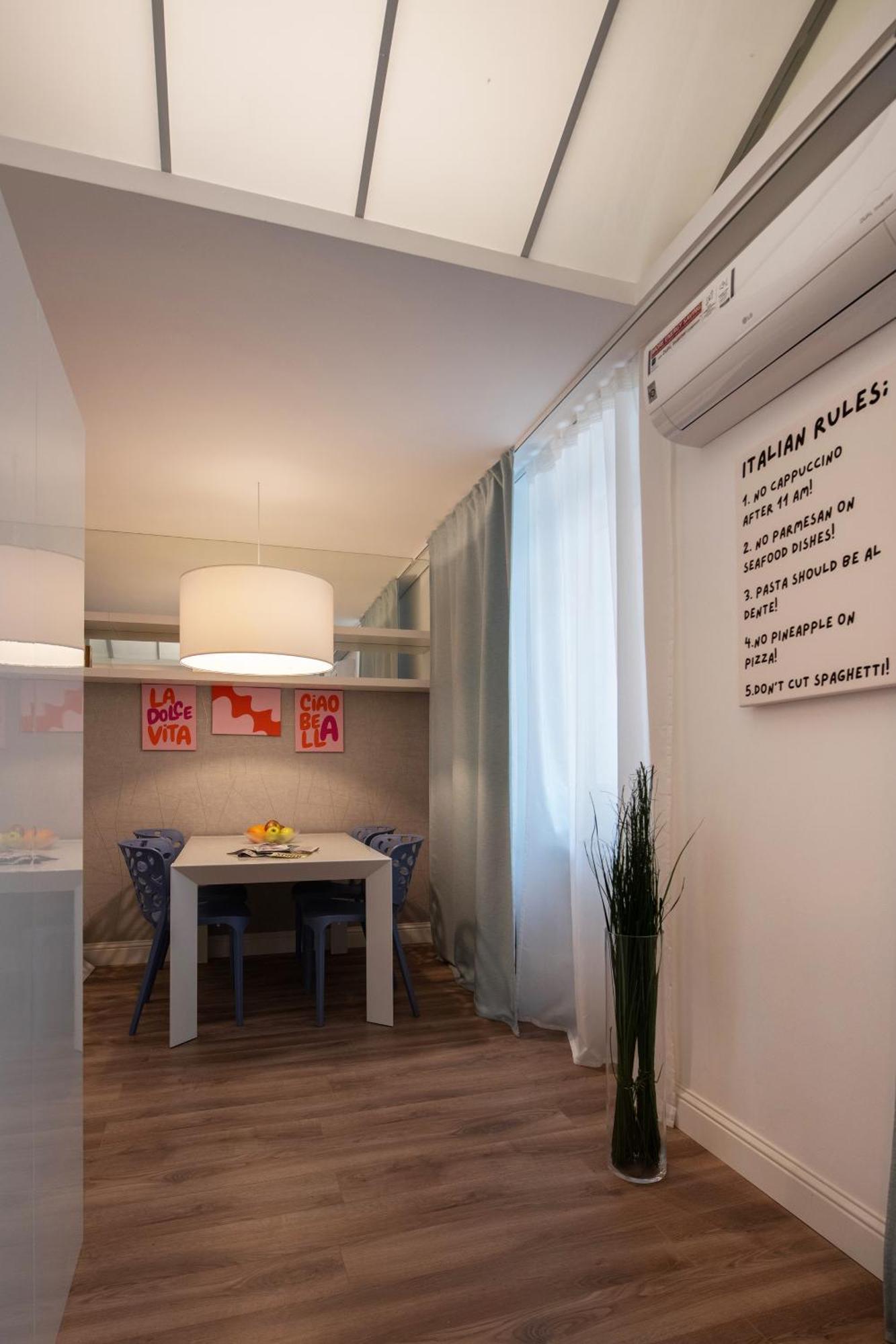Colosseum View Accomodation โรม ภายนอก รูปภาพ